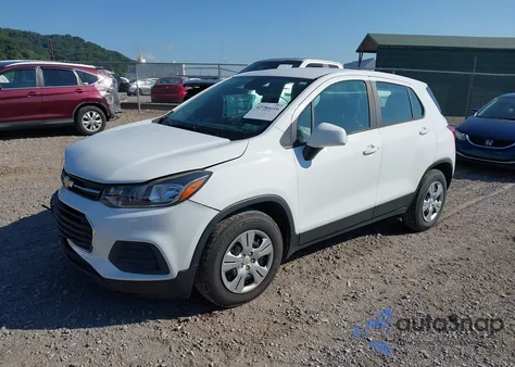 2018 Chevrolet Trax Ls z USA, uszkodzony, nr VIN KL7CJKSB4JB578416